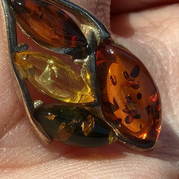 Sterling & Amber Hinged Earrings - Picture 6 of 8